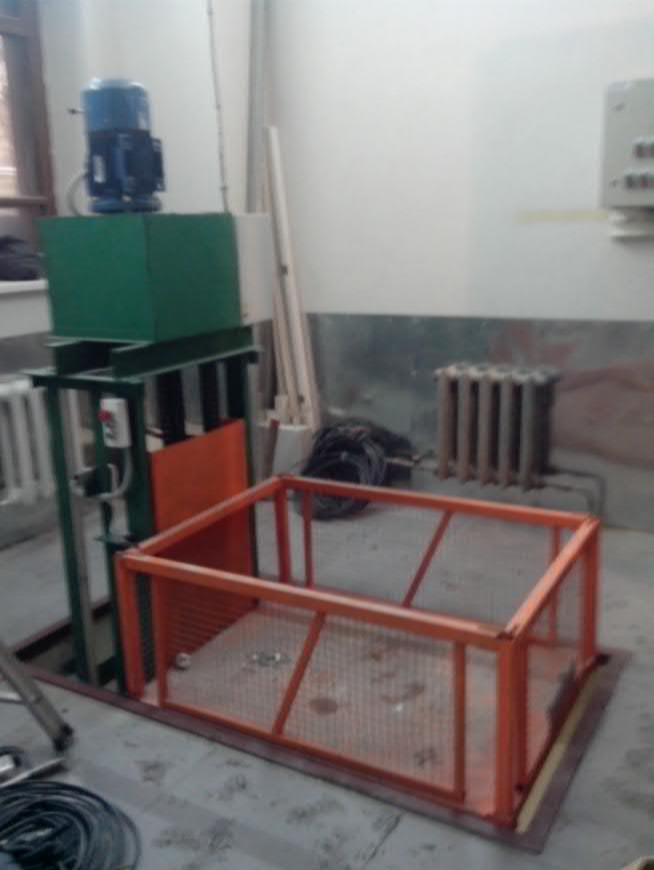 Консольный подъемник, 500 кг, Владивосток