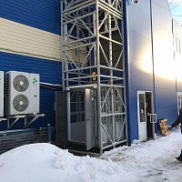 Подъемник грузовой в металлокаркасной шахте, 1000 кг, Саранск